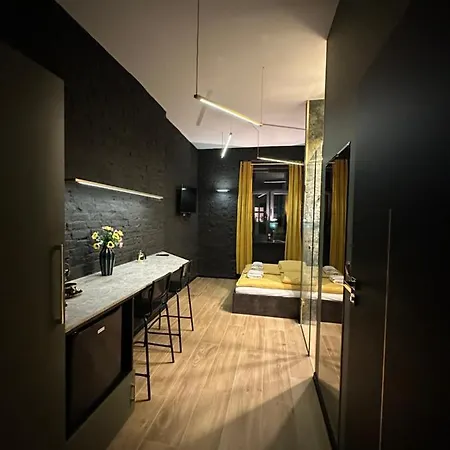Darkhouse Fondovalle Lodz  Exterior photo